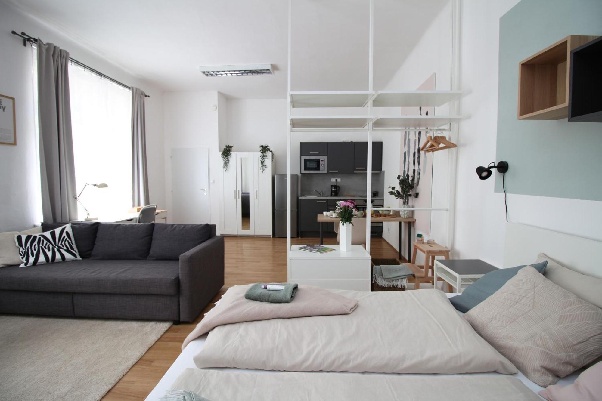 7 NIGHTS Apartments Dominikánské n. Brno Esterno foto
