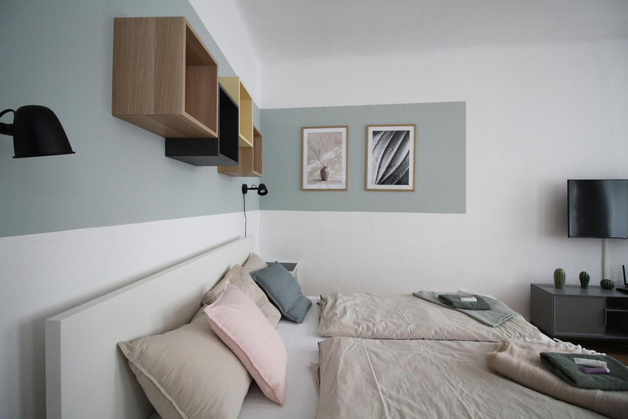 7 NIGHTS Apartments Dominikánské n. Brno Esterno foto