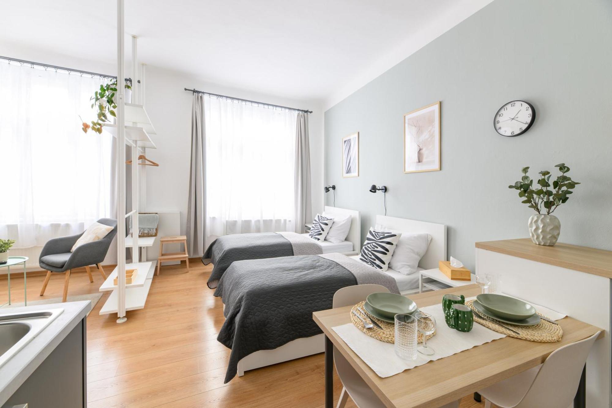 7 NIGHTS Apartments Dominikánské n. Brno Esterno foto