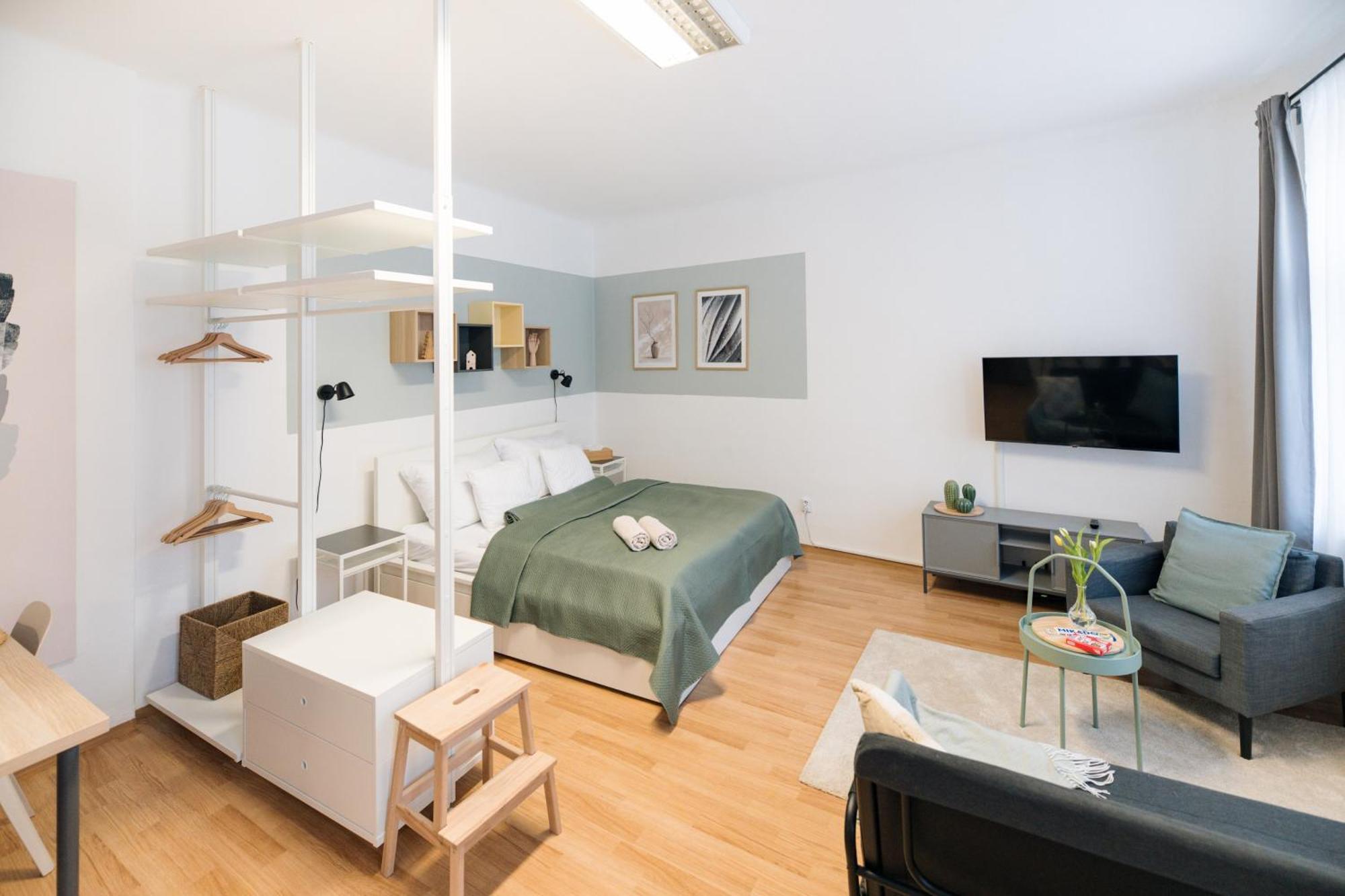 7 NIGHTS Apartments Dominikánské n. Brno Esterno foto